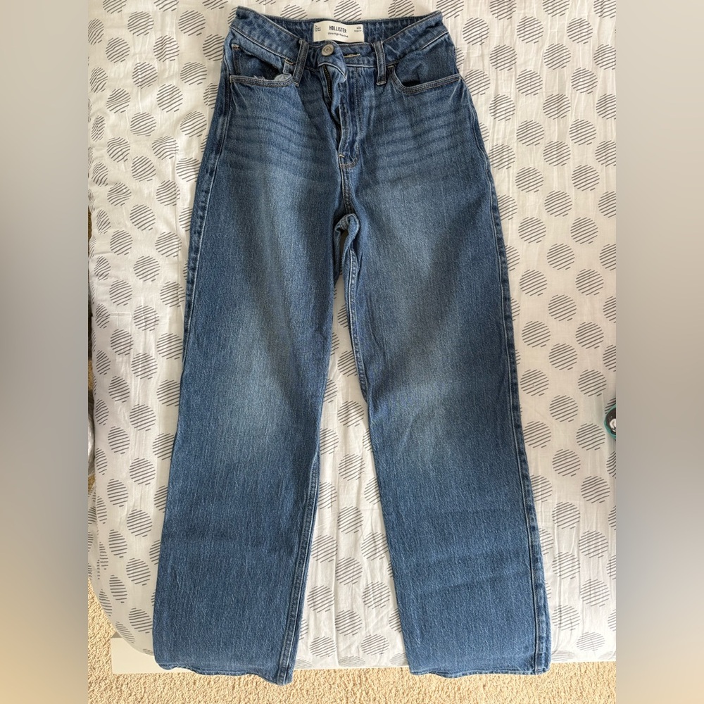 Hollister Women’s Straight Blue Jeans